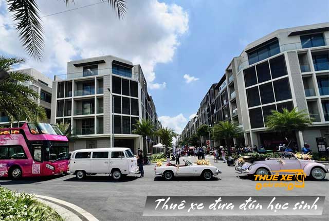 Giá cho thuê xe cổ trưng bày sự kiện