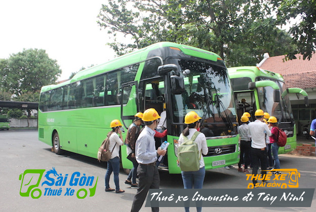 Cho thuê xe đi tham quan nhà máy