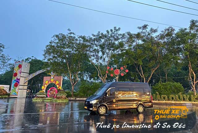 Giá cho thuê xe limousine 9-16-19 chỗ đi Đồng Tháp