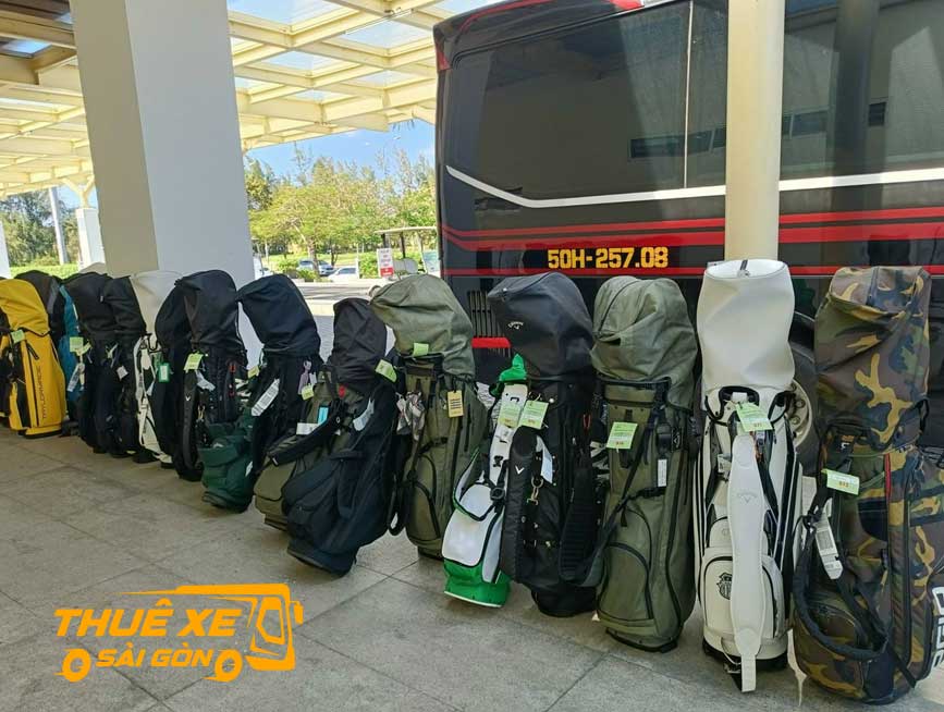 Cho thuê xe limousine đánh golf tại Sài Gòn