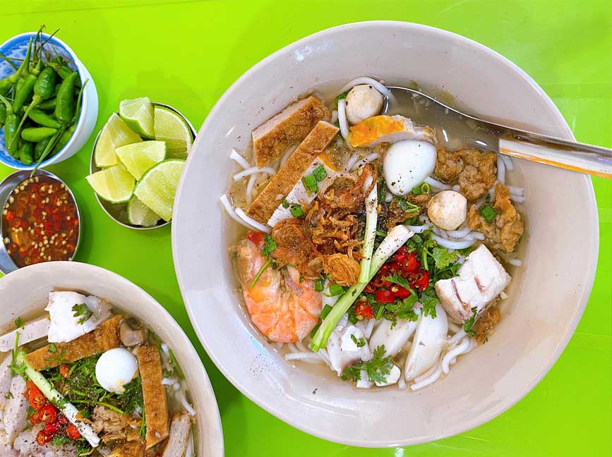 Bánh canh chả cá Phan Thiết