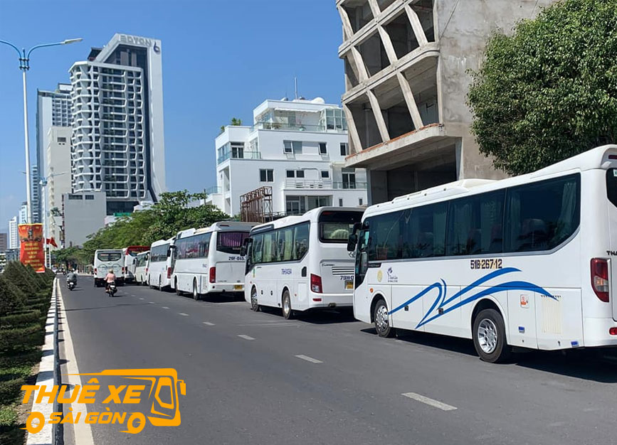 Tham quan Nha Trang cùng đội xe 29 chỗ