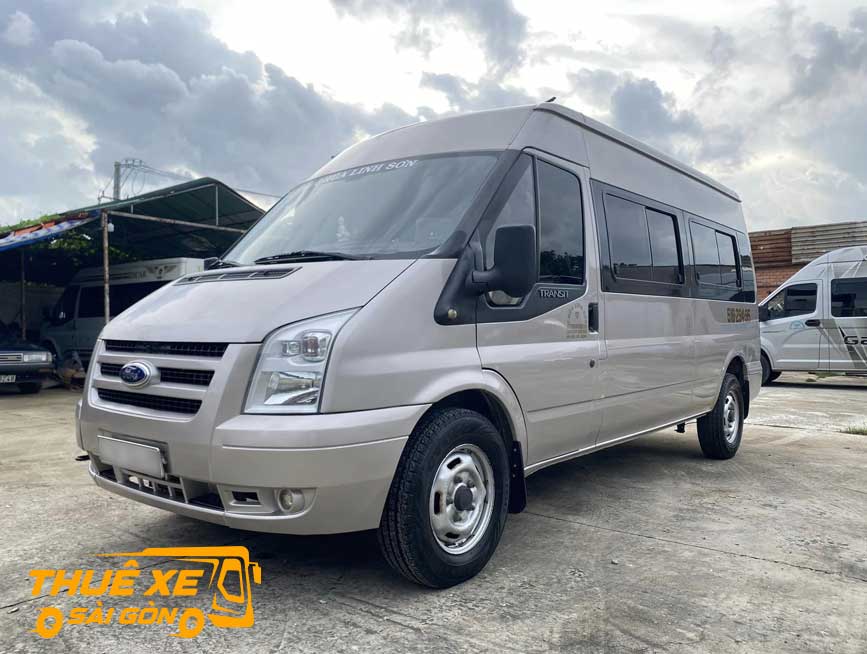 Ford Transit 16 chỗ phổ biến trong các dòng xe du lịch