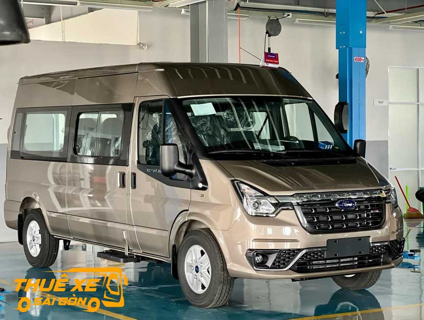 Chọn xe 16 chỗ Ford Transit đời mới cùng Thuê Xe Sài Gòn