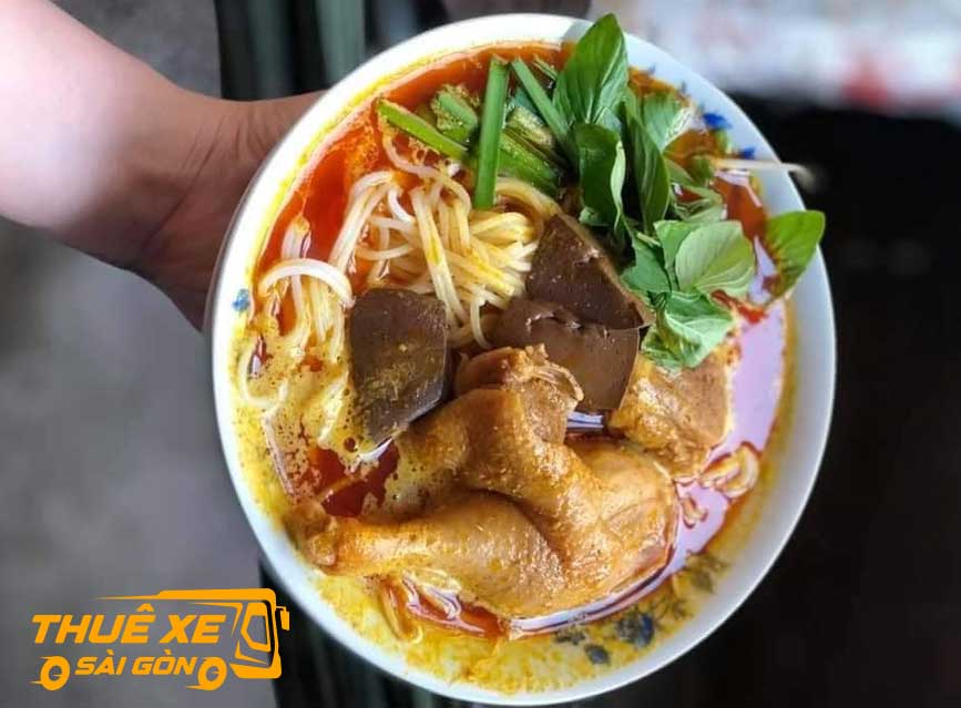 Tô bún vịt nấu tiêu thơm ngon