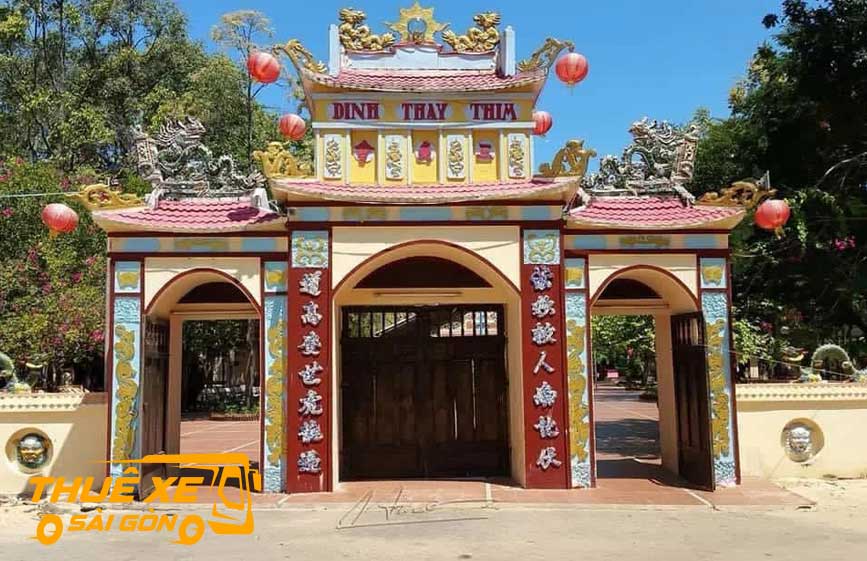 Dinh Thầy Thím tại thị xã Lagi