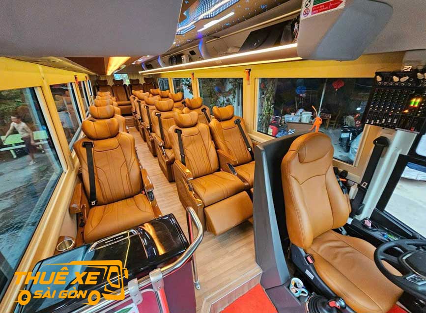 Nội thất limousine 20 chỗ