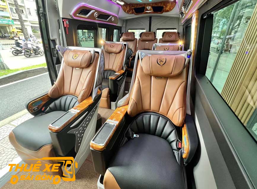 Nội thất cao cấp Limousine 9 chỗ