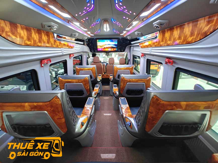 Nội thất dòng xe limousine 11 ghế