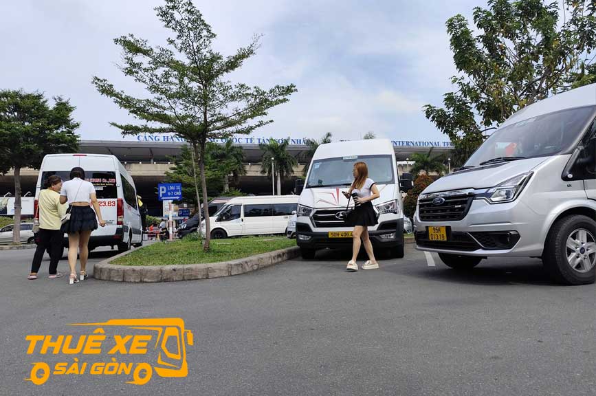 Dòng xe Ford Transit và Hyndai Solati