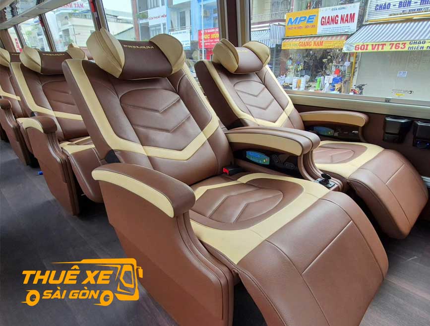 Dòng xe limousine 28 chỗ cao cấp