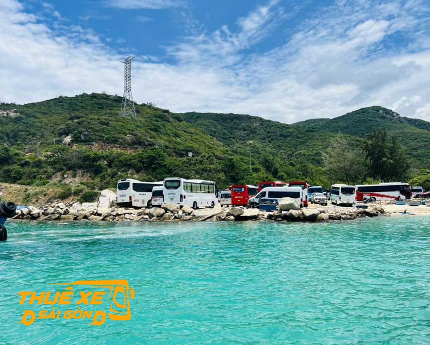 Chọn các dòng xe phù hợp đi Phú Quý