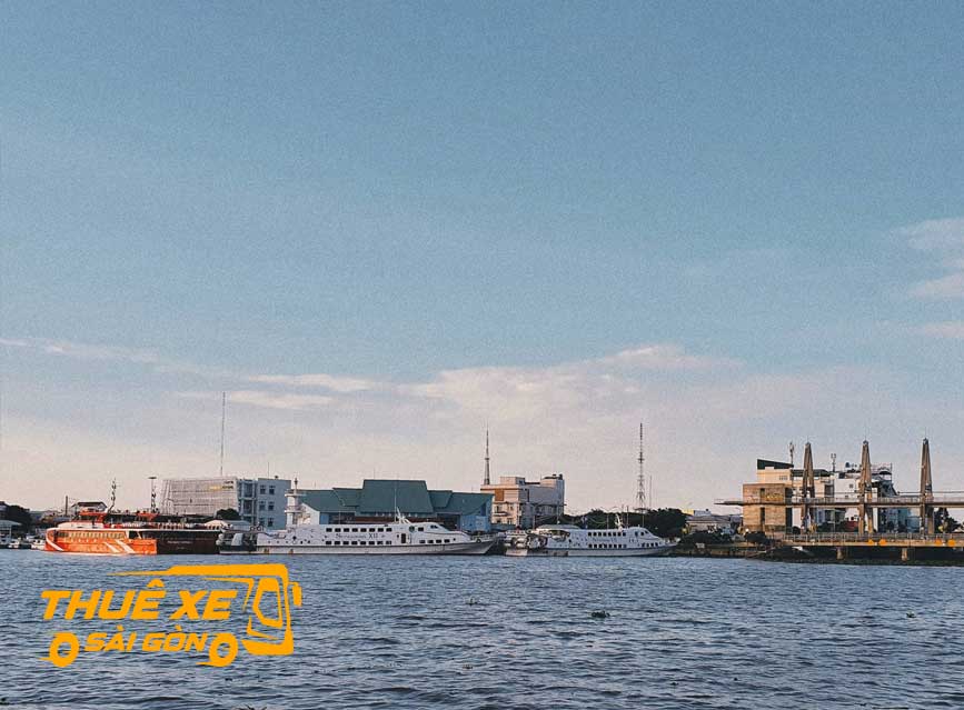 Cảng Rạch Giá nơi xuất phát những chuyến tàu đi Phú Quốc