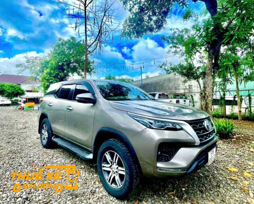 Dòng xe 7 chỗ rộng rãi Fortuner