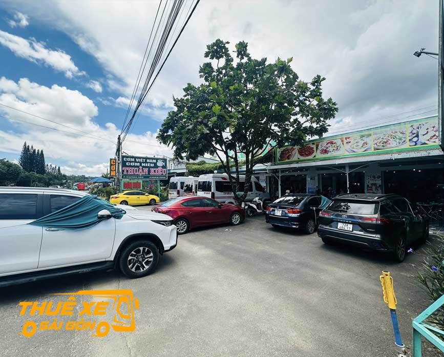 Các dòng xe 7 chỗ phù hợp gia đình đi Hòn Đất