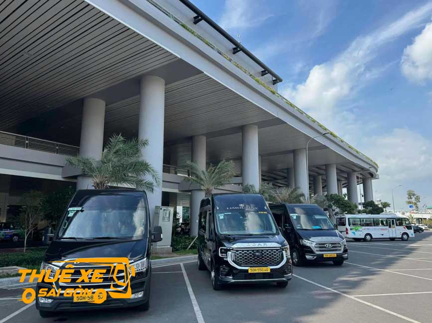 Đón khách sân bay Tân Sơn Nhất về Cờ Đỏ