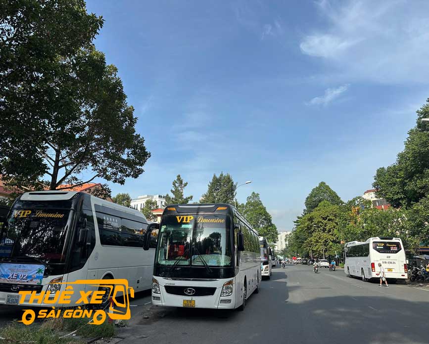 Dòng xe 45 chỗ đi Lạc Dương