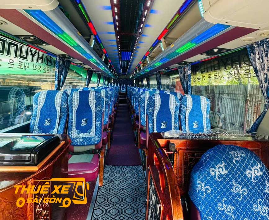 Chọn dòng xe 45 chỗ đi Sông Hinh