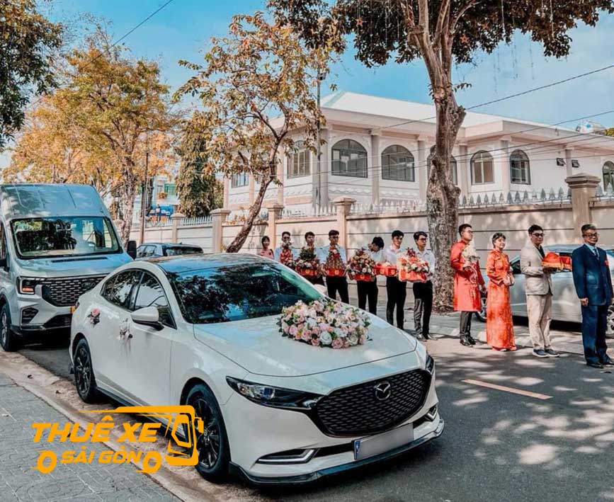 Khách chọn thuê xe đi đám cưới 