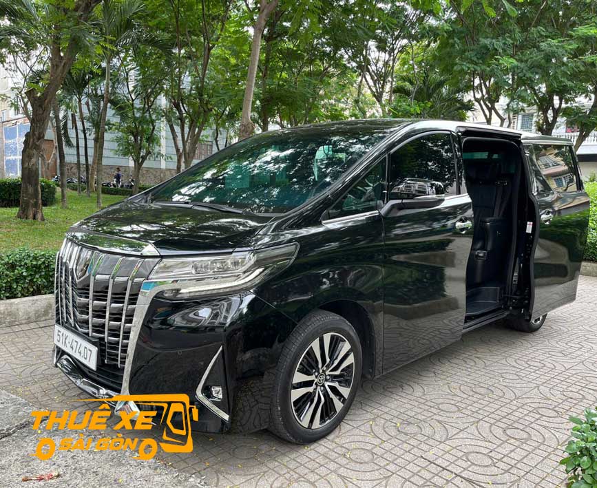 Tham khảo giá xe Toyota Alphard 