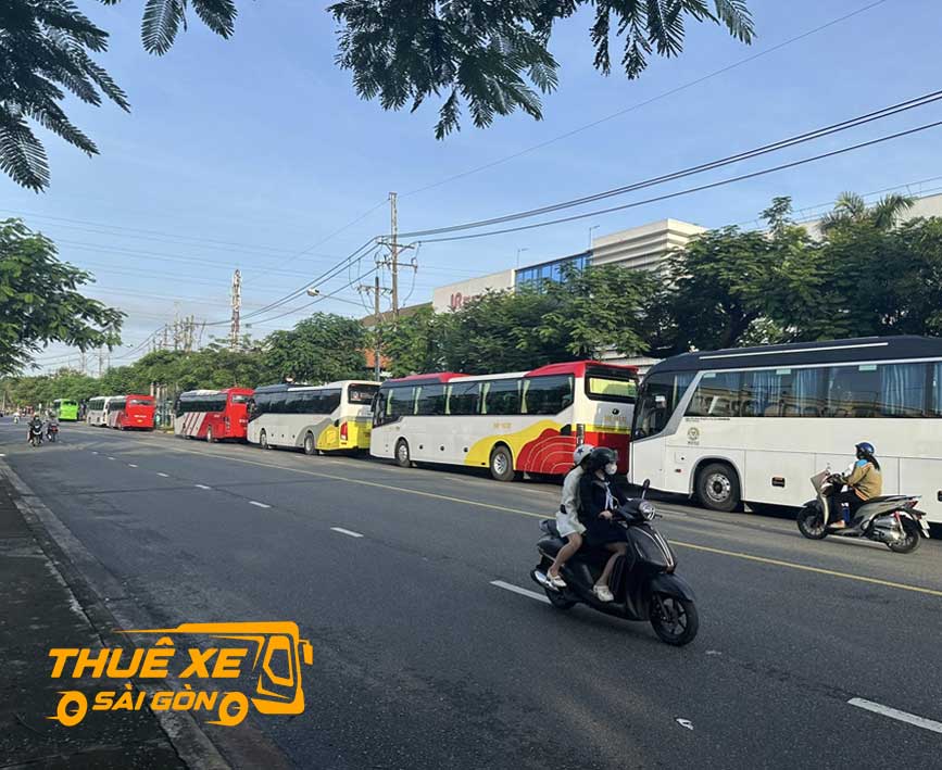 Đa dạng các dòng xe đi Hồng Dân