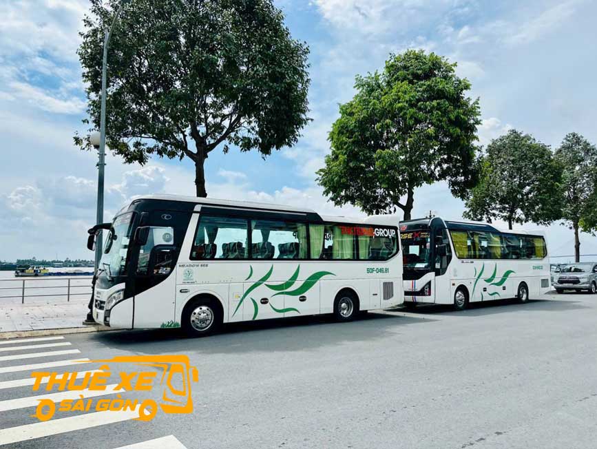 Xe 29 chỗ cho chuyến đi tour của khách hàng