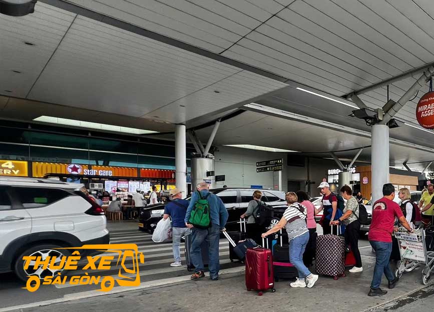 Luôn luôn đúng giờ