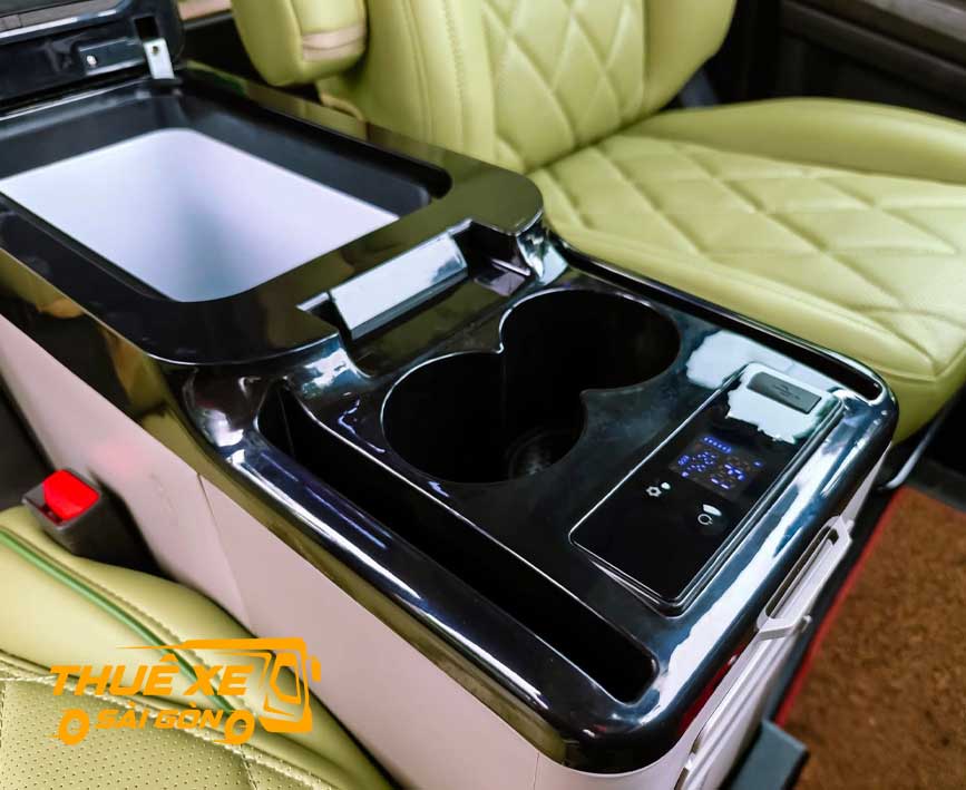 Dòng limousine 10 chỗ phiên bản 2026