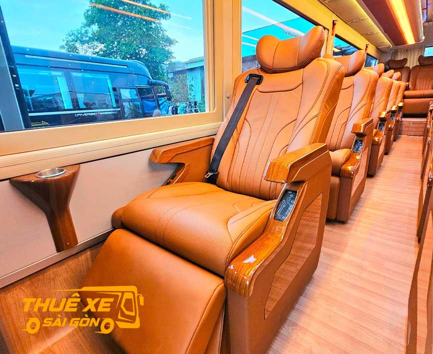 Dòng limousine 19 ghế