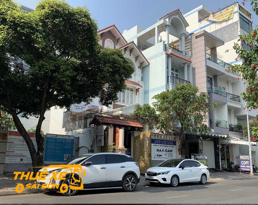 Đội ngũ xe chuyên nghiệp, lái xe an toàn