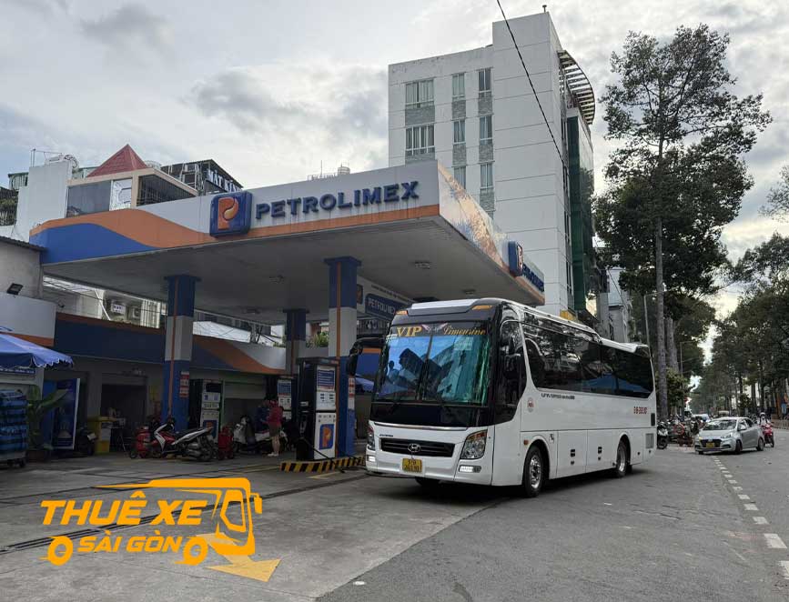 Xăng dầu tăng là gánh nặng ngành vận tải