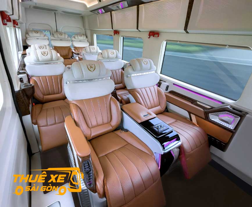 Sạc không dây và massage từng ghế