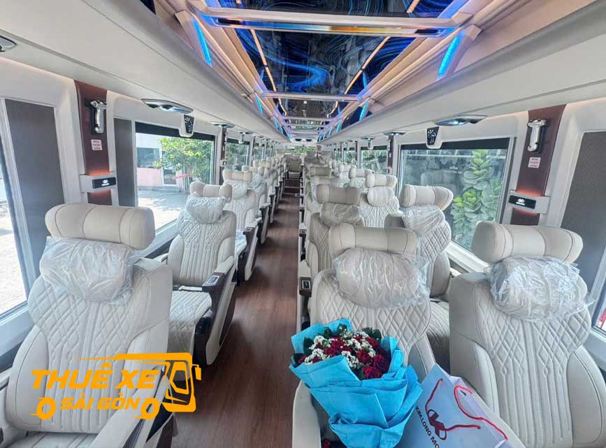Dòng xe Kim Long 28 chỗ cải tạo từ 45 ghế
