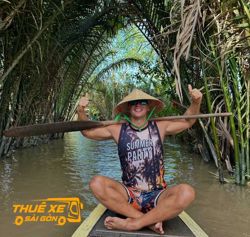 Du khách vui chơi tại Cù Lao Thới Sơn