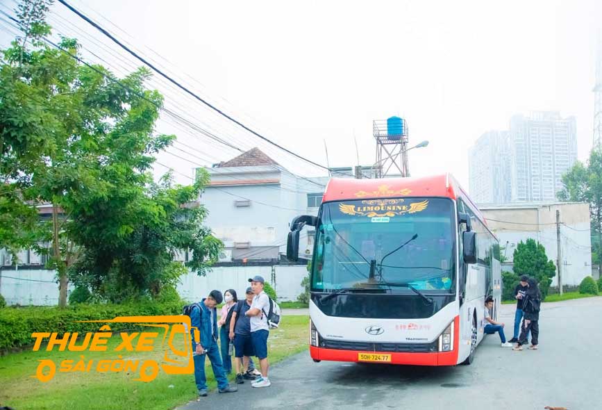 Cho thuê xe 29 chỗ giá rẻ đi Nha Trang