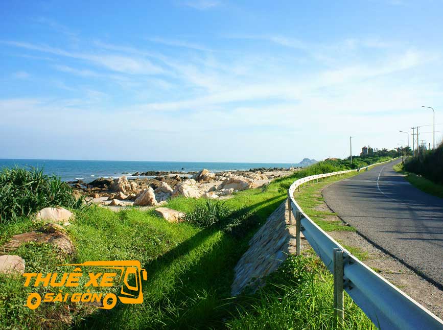 Thuê xe đi biển Mũi Né từ Sài Gòn