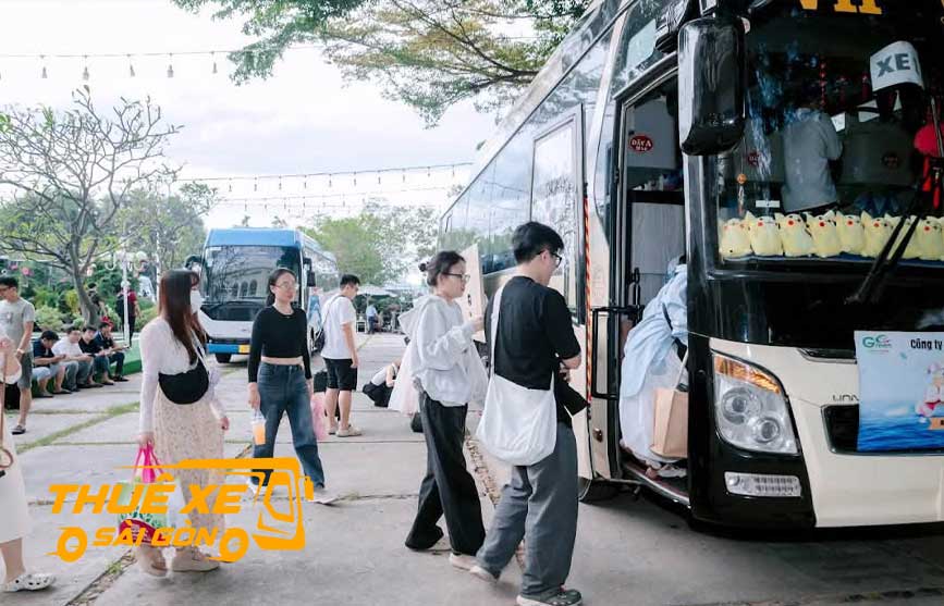 Thuê xe đi Bình Phước giá rẻ từ Sài Gòn