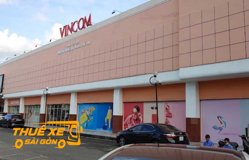 Trung tâm thương mại gần sân bay Tân Sơn Nhất