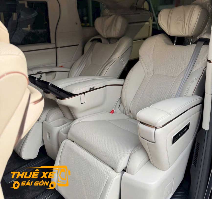 Đặt xe Lexus tại TPHCM