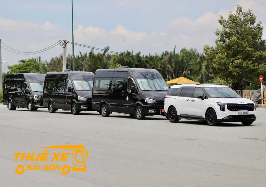 Đặt xe limousine 9 chỗ đi Mũi Né